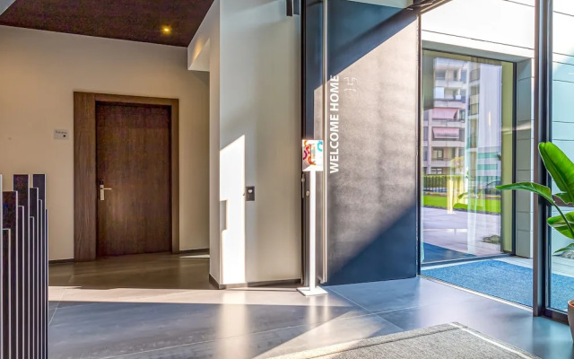 Icon H 506 Suite Business
