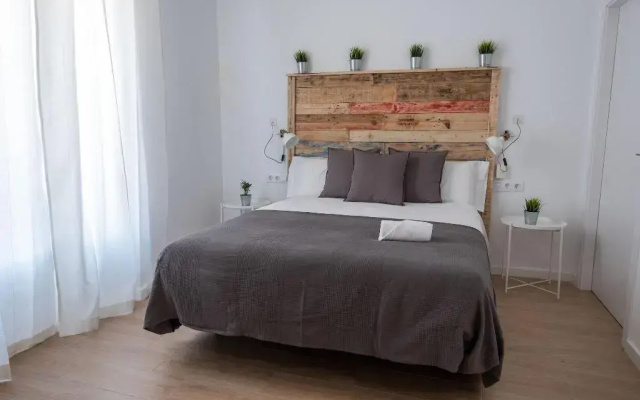 Gómez Rooms