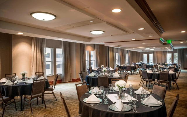 Courtyard by Marriott Norfolk Downtown