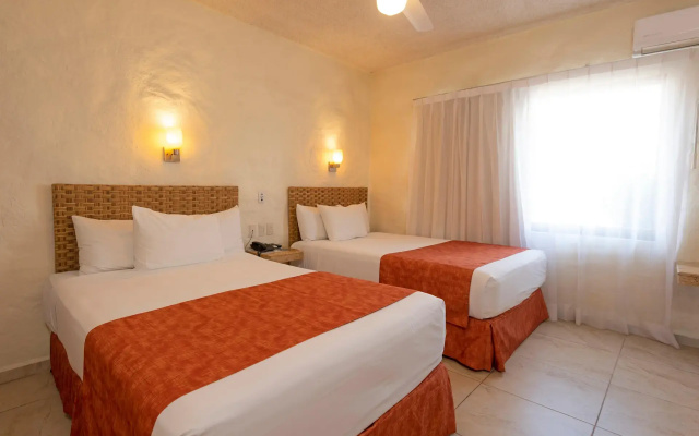 Cabo Blanco Hotel & Marina