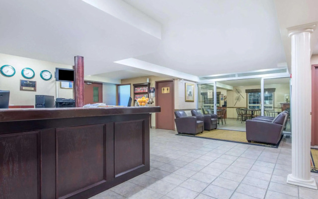 Ramada by Wyndham Lloydminster