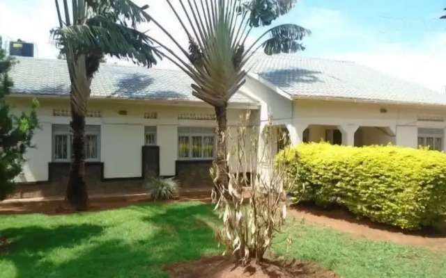 Paula Guest House
