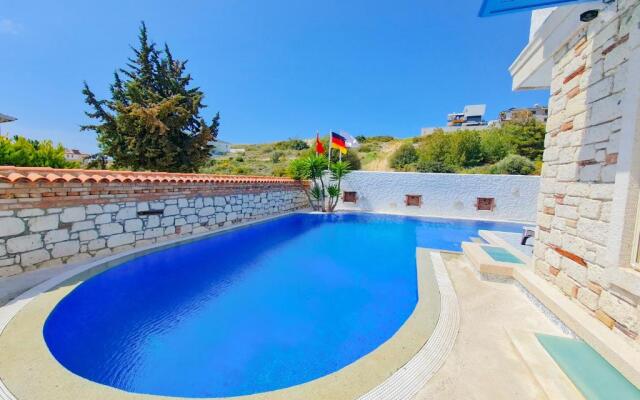 The Fountain Çeşme