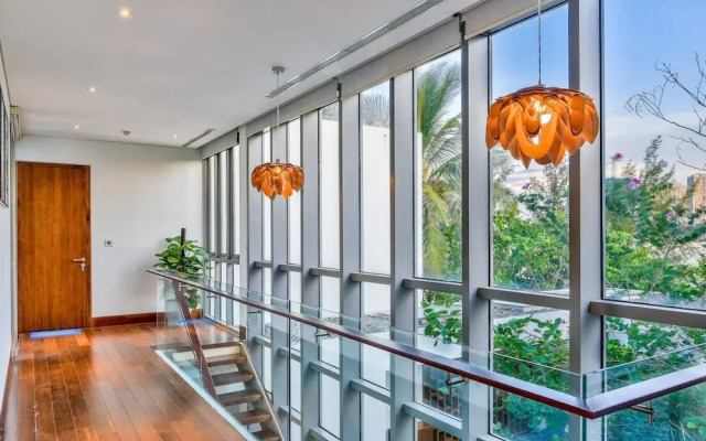 Stunning Beachfront 6br Villa W Largest Pool