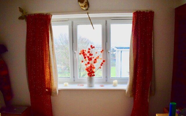 1 Bedroom Apartment With Balcony And Seaviews