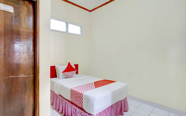 Super OYO 3261 Hotel Ratu