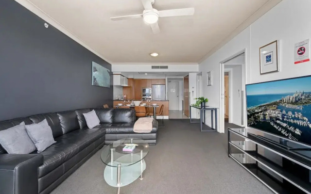 Chevron Renaissance - Wow Stay