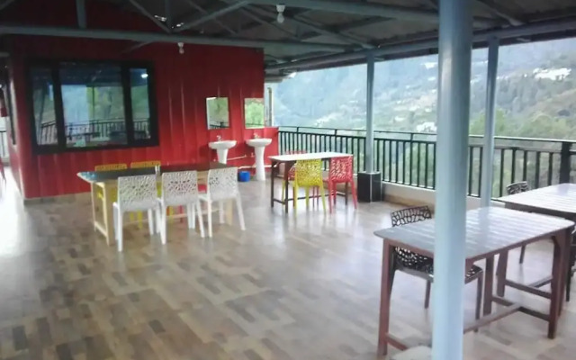 Hotel Trishul Regency