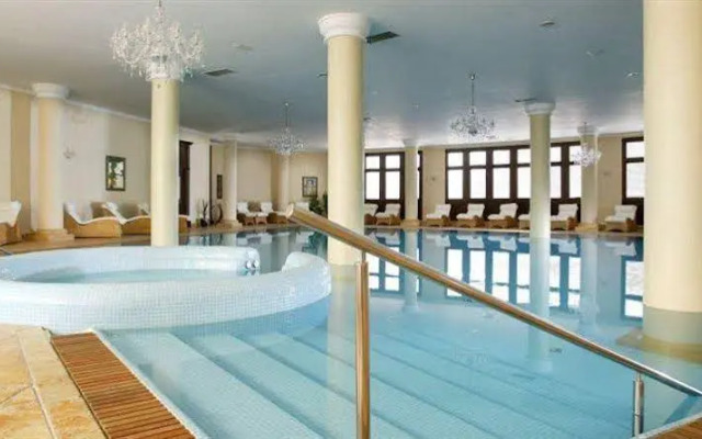 Arena Regia Hotel & Spa