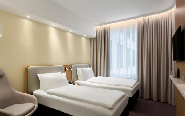Royal Regency Paris Vincennes