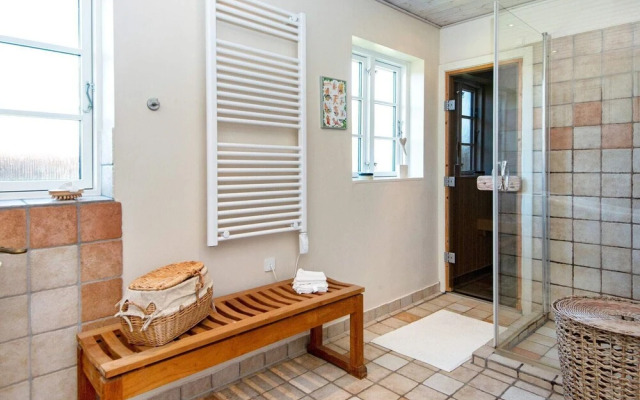 8 Person Holiday Home in Grenaa
