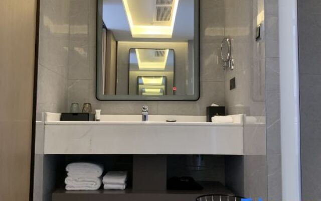 Southern Airlines Pearl Airport Hotel