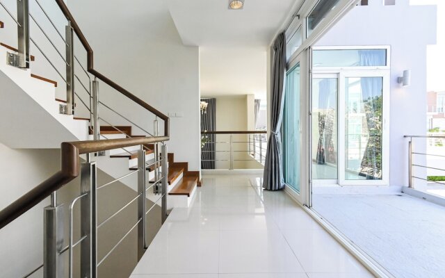 Golden Sea Pool Villa Hua Hin