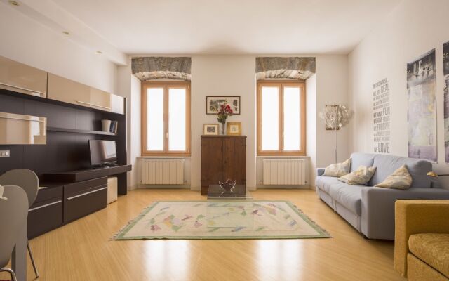 Triestevillas Via Diaz