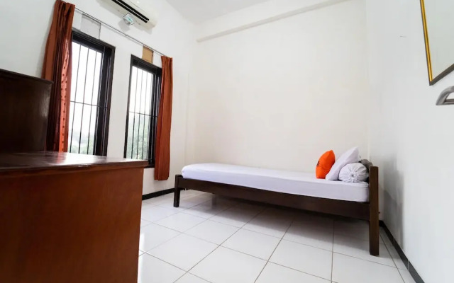 Koolkost Syariah near MRT Lebak Bulus Station