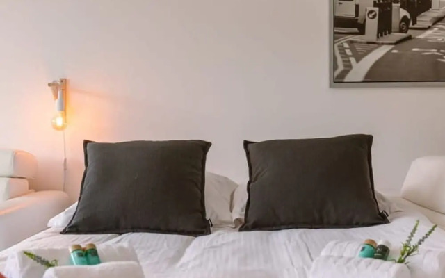 Modern Studio With Balcony Near the Beach