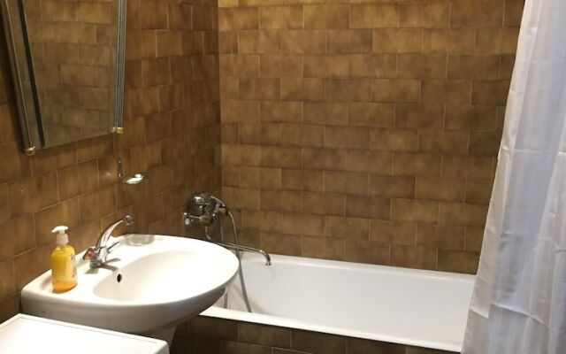 Republic Square apt&Tours