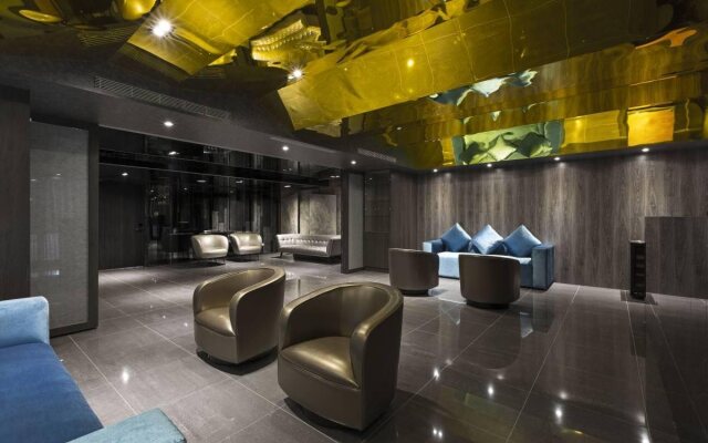 Platinum Hotel