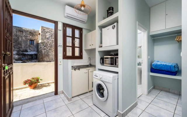 New Studio Flat in Old Town Rhodes