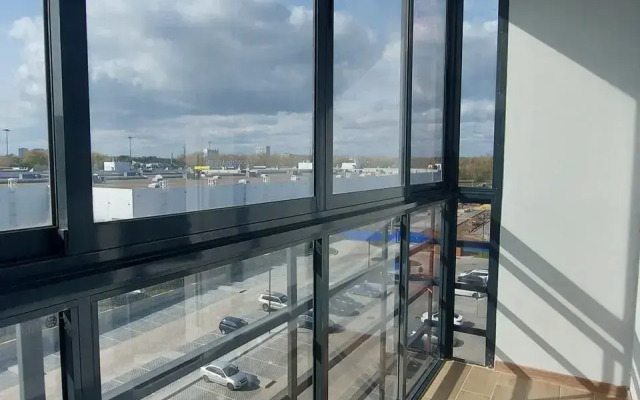 Апартаменты на проспекте Созидателей 114/2