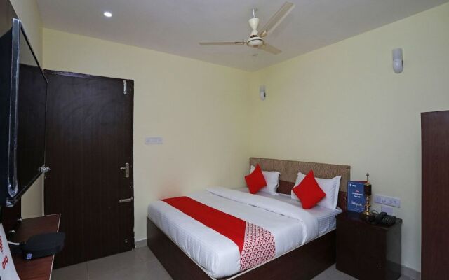 OYO 22510 Ma Classic Inn