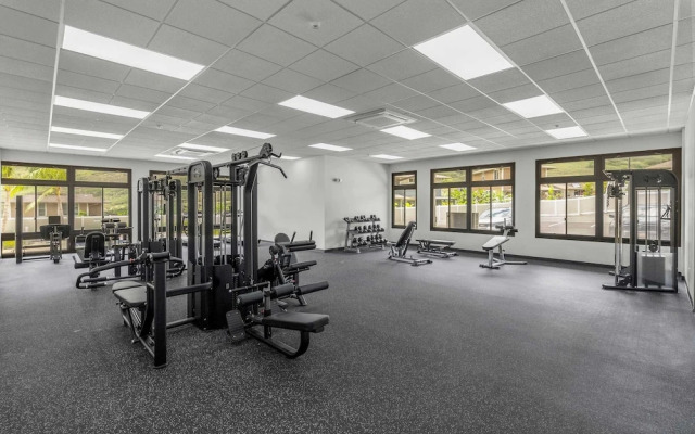 Makaha Villa by Avantstay Mountain + Ocean Views