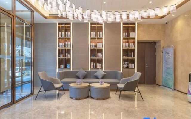 Lavande Hotel Beijing South Railway Station Yangqiao