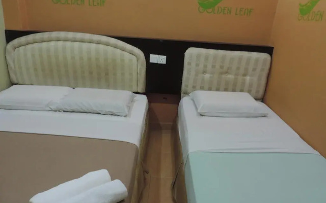 Golden Leaf Hotel @ Taman University