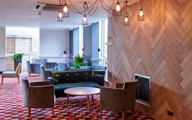 Holiday Inn Leeds Garforth by IHG