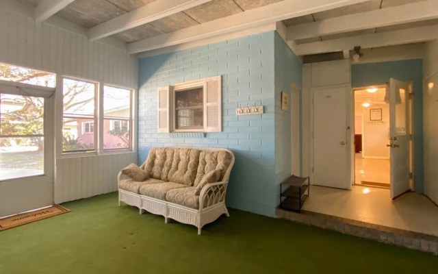 Coastal Breezes 4 Bedroom Home