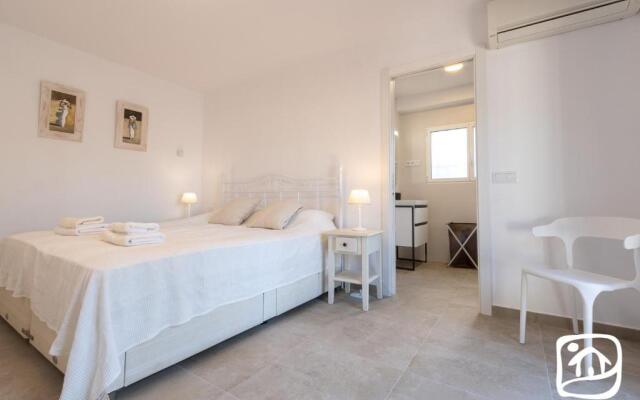 Abahana Villas Mima