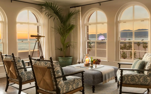 Casa Del Mar