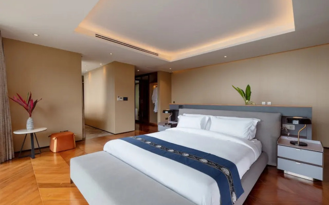 The Aquila Villa