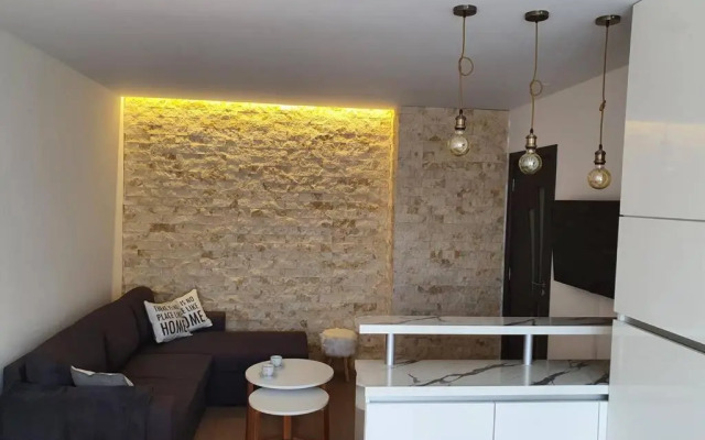 Луксозен апартамент с WiFi на 10км от Боровец