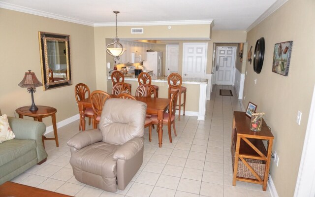 Emerald Beach 1725 - 1083851