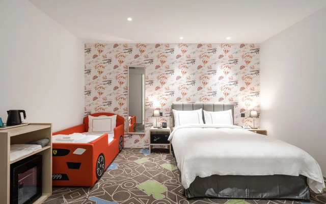 Phoenix Hotel
