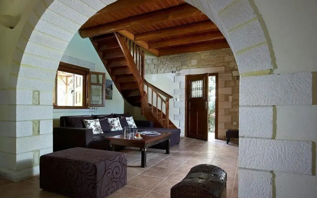 Vederi Estate Villa Kyveli