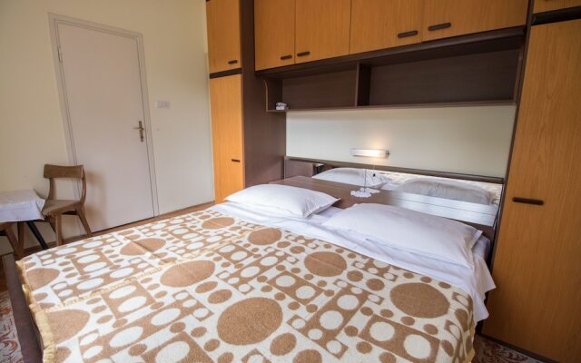 Rooms Marica