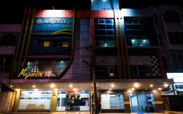 Tripletree Majestiq Hotel – Exterior – Pekanbaru