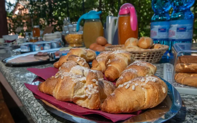 Villa Rosy B&B