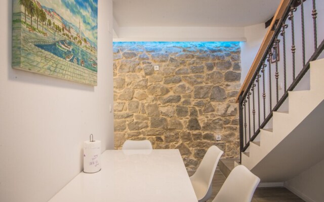 Charming 5-bed House in Split