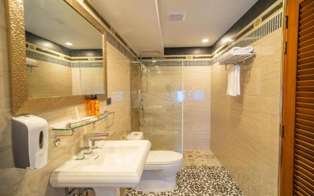 Siri Nakornpink Chiang Mai Hotel (Sha Plus+)