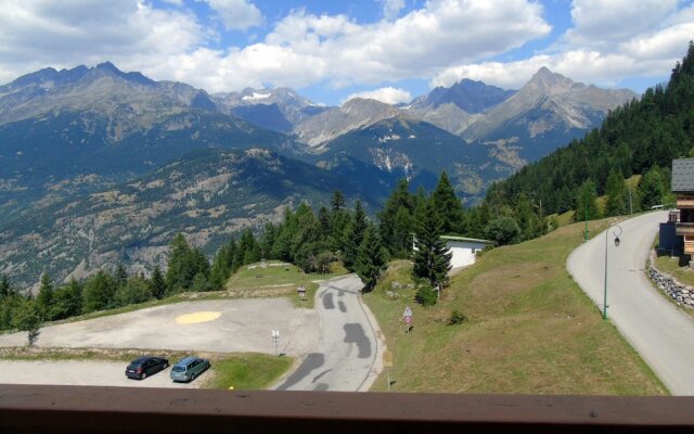 Lou Services Apartment CB50 LSI 001