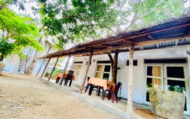 Hiriketiya Orchid Villa