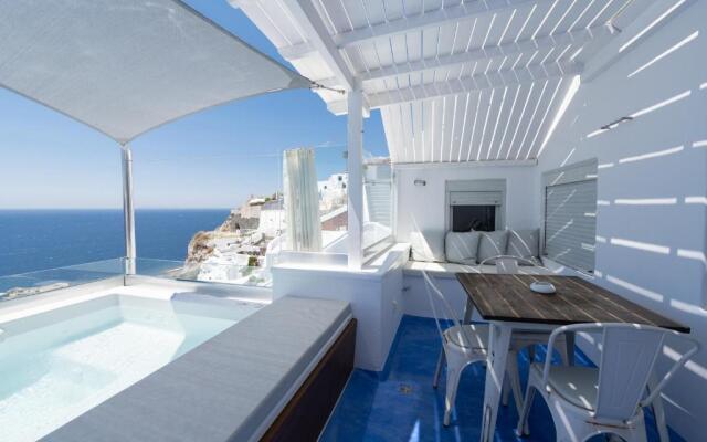 Hyperion Oia Suites