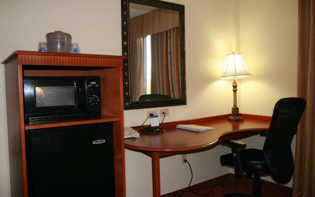 Hampton Inn & Suites McComb