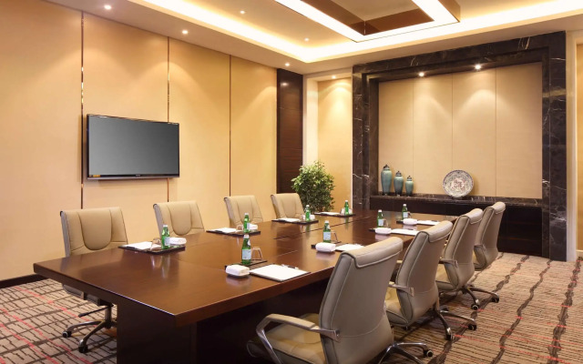DoubleTree by Hilton Hotel Wuhu