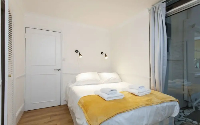 Victoria Magical Atmosphere with Patios