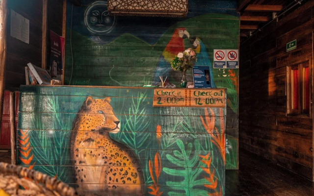 The Mompe Hostal Beach