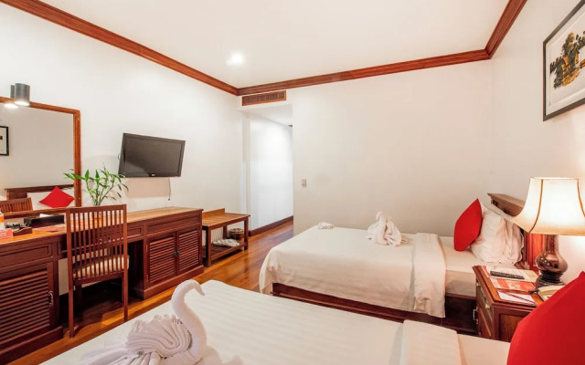 Royal Crown Hotel & Spa